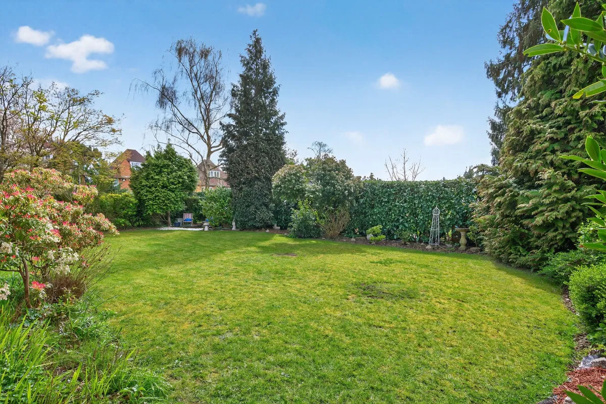 Silhill Hall Road, Solihull, B91, photo 39