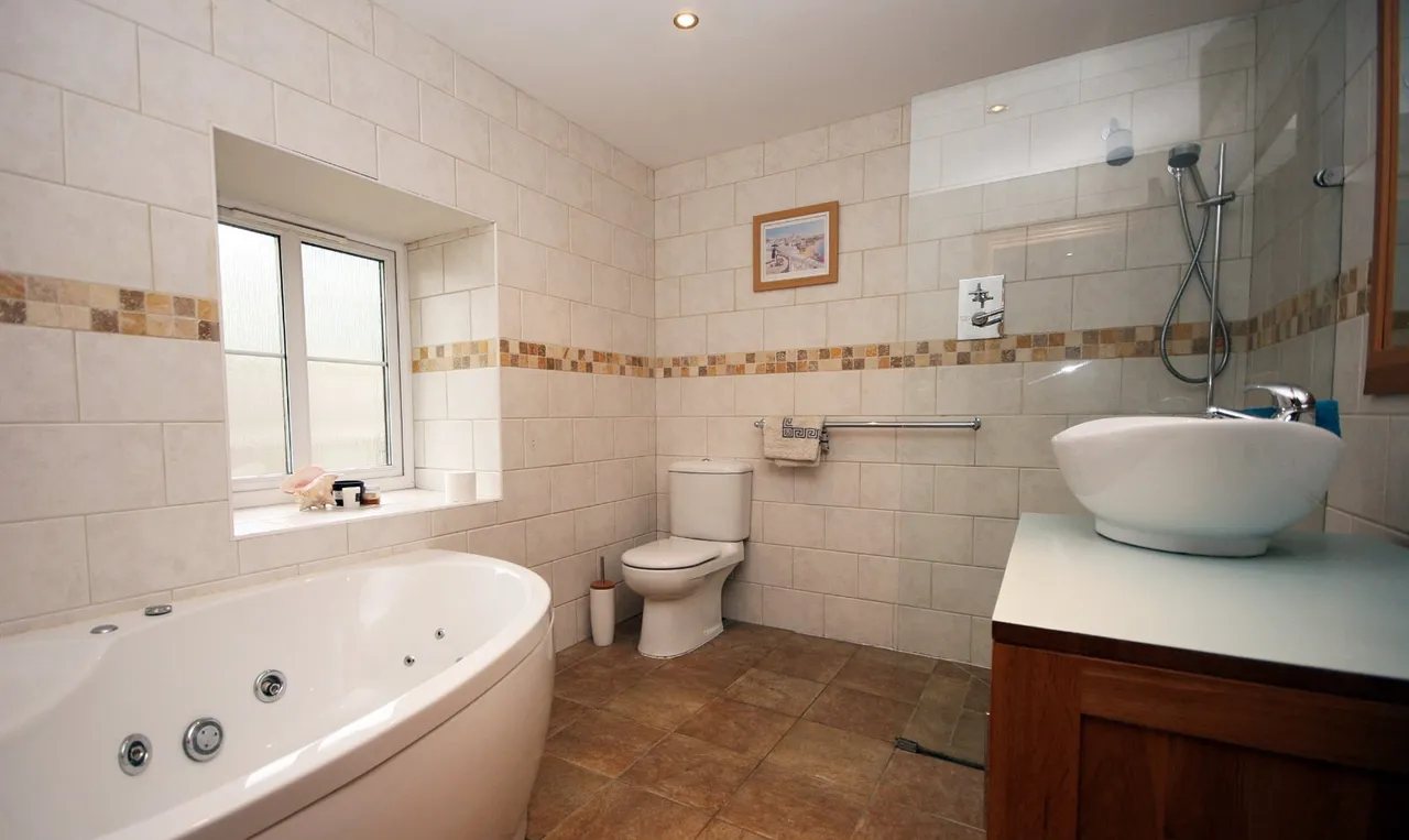 Porthmadog, LL49, photo 10