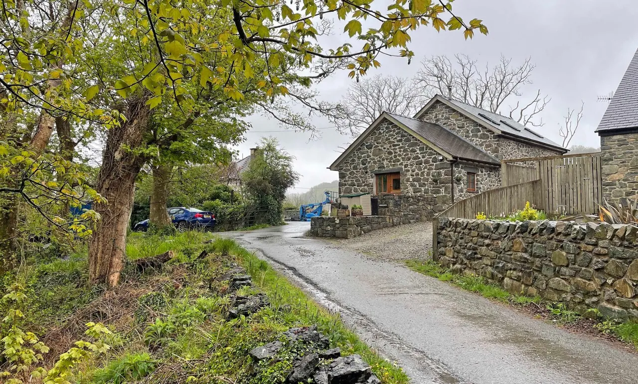 Porthmadog, LL49, photo 11