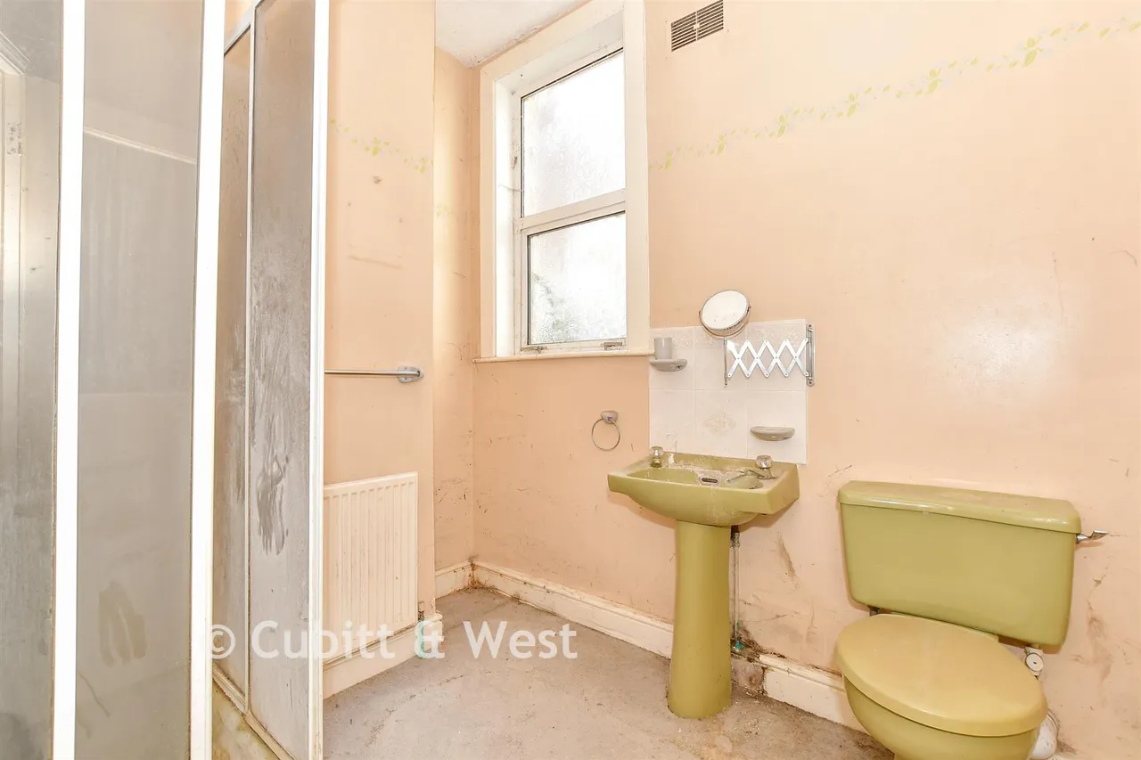 Oriel Road, North End, PO2, photo 7