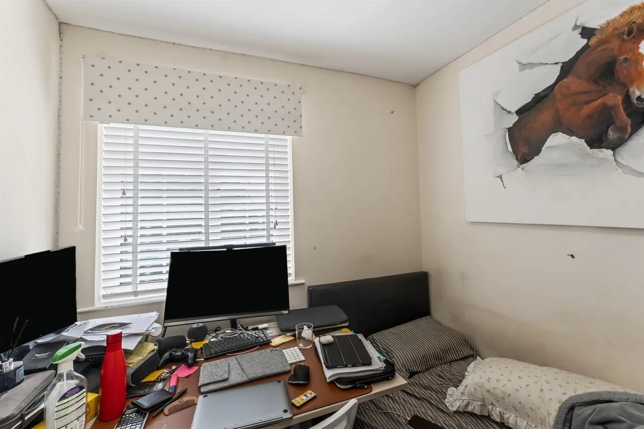 Love Lane, Morden, SM4, photo 19