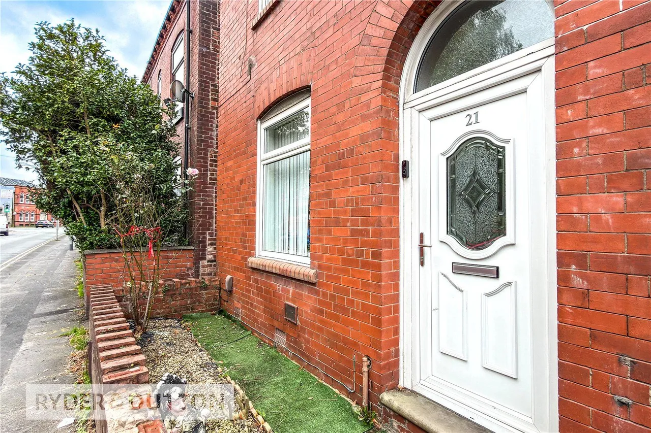 3 bed house for sale, Old Road, Failsworth, M35