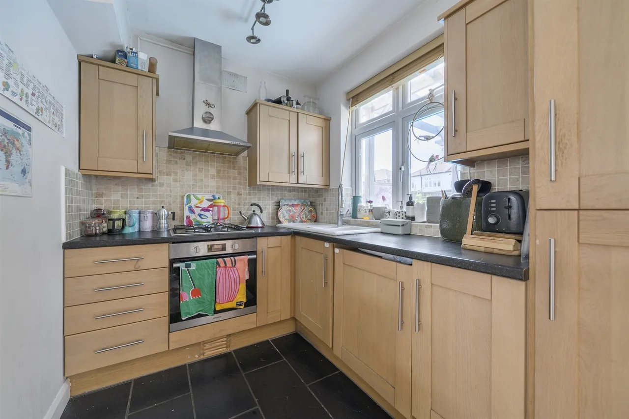 Connaught Avenue, Enfield, EN1, photo 4