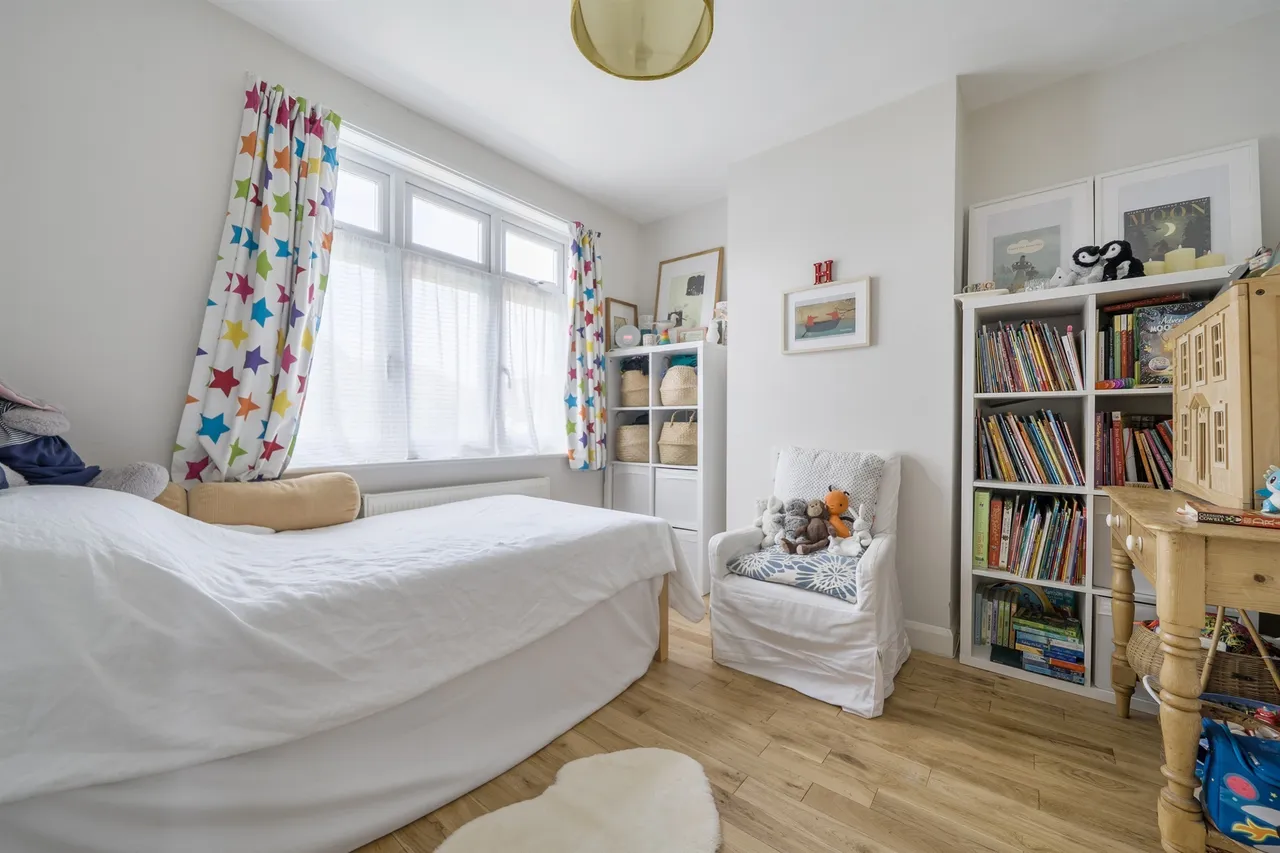 Connaught Avenue, Enfield, EN1, photo 10