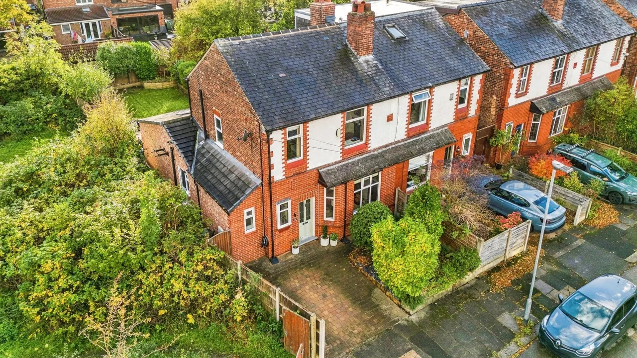 3 bed house for sale, Atwood Road, Didsbury, M20