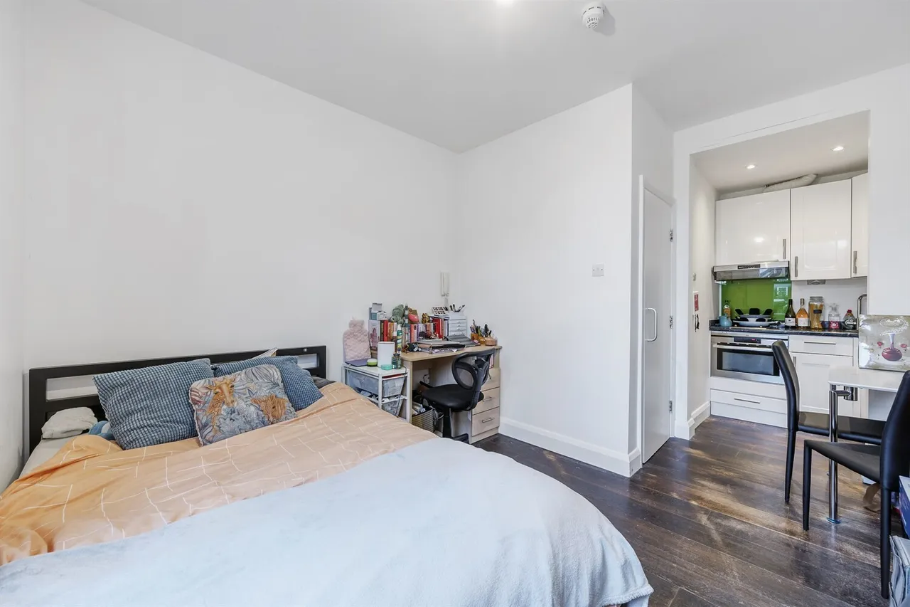 Matheson Road, London, W14, photo 2