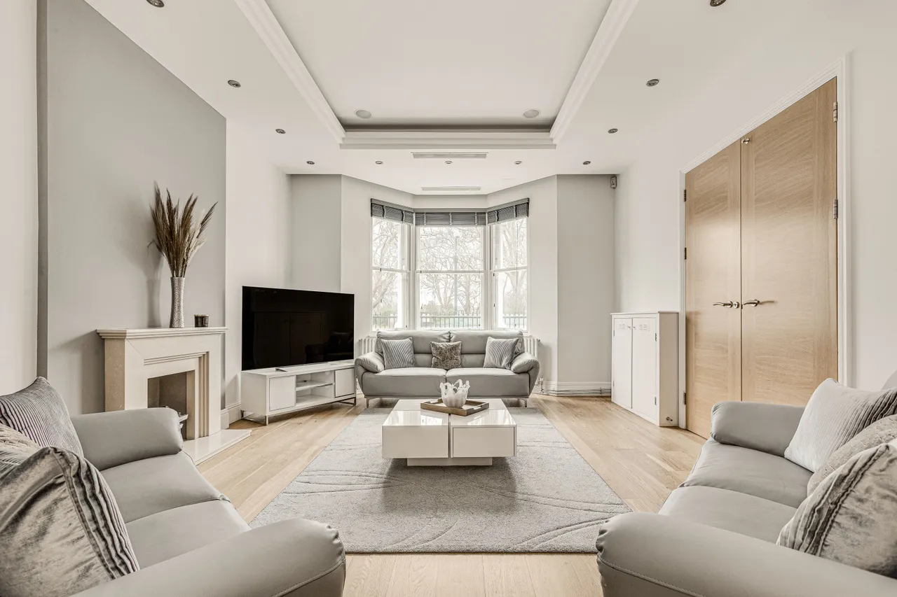 5 bed house to rent, Fulham Palace Road, London, SW6