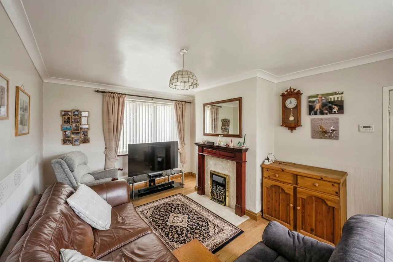 Hanover Street, Thurnscoe, S63, photo 2
