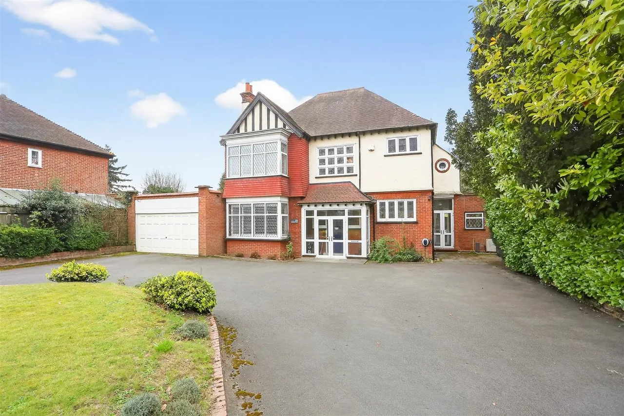 Burdon Lane, South Cheam, SM2 7PT, photo 41