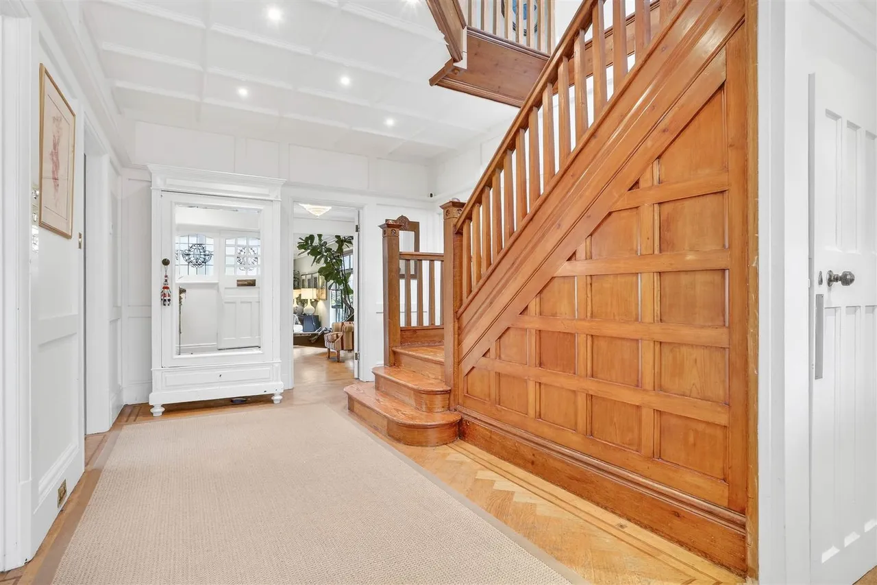Burdon Lane, South Cheam, SM2 7PT, photo 5