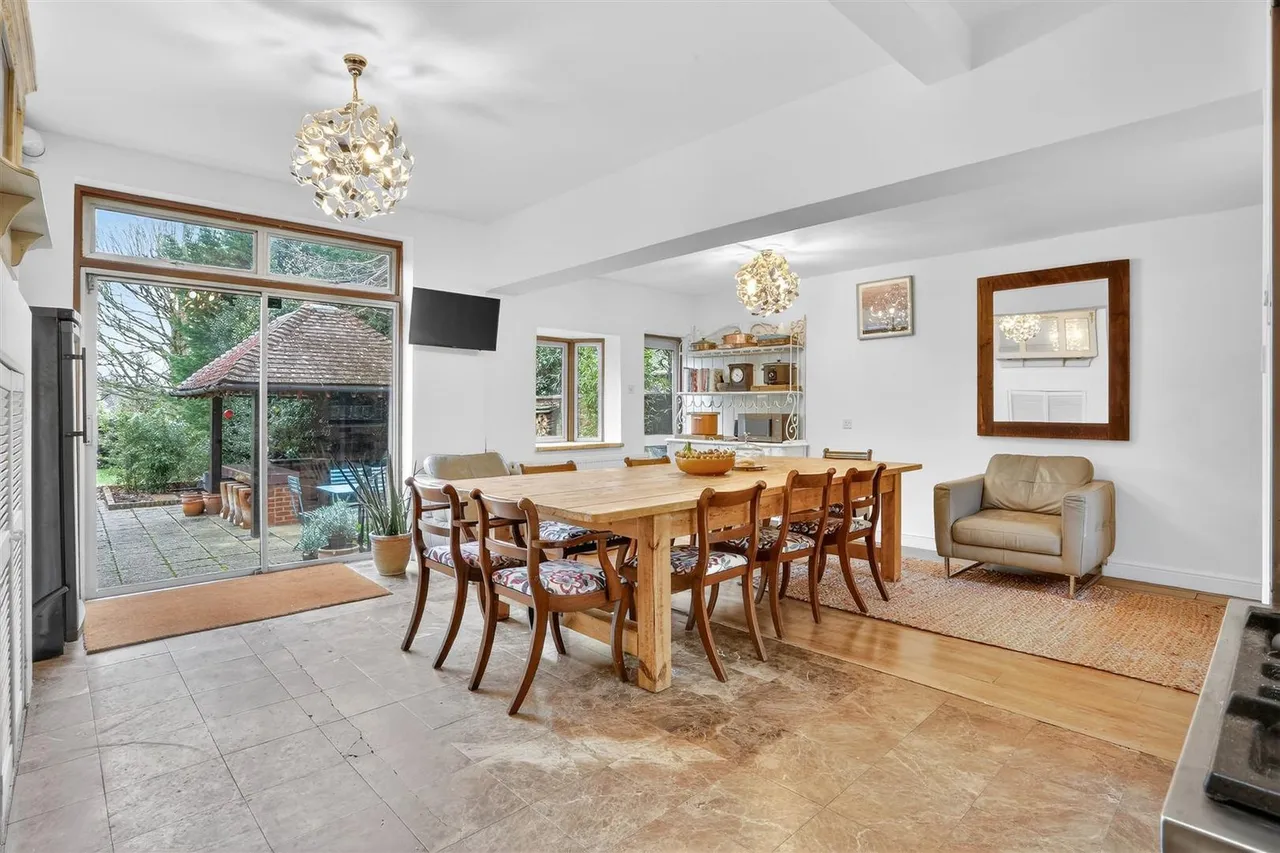Burdon Lane, South Cheam, SM2 7PT, photo 9