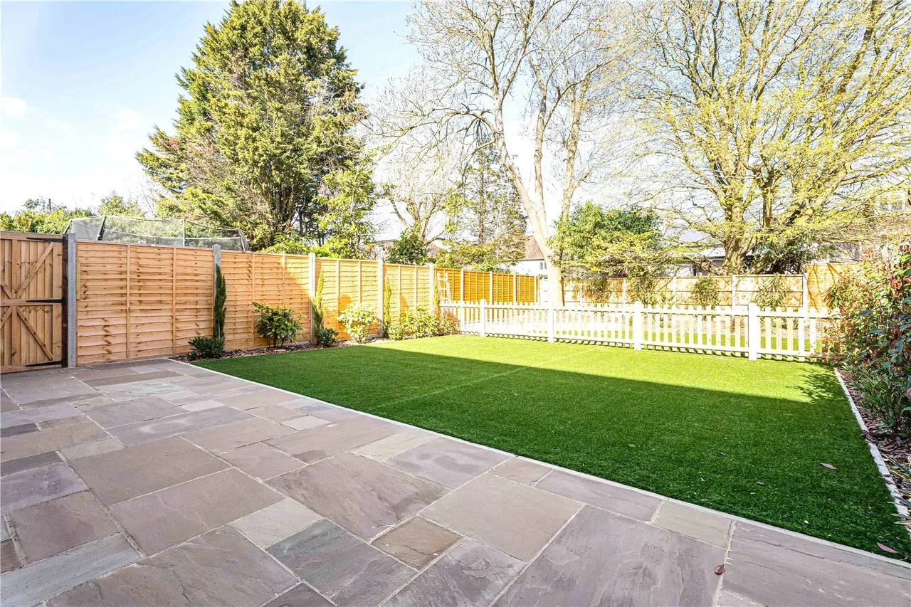 Chase Side, Southgate, London, N14 4PR, photo 17