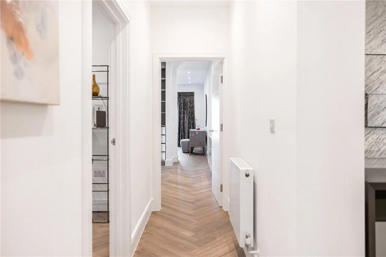 Chase Side, Southgate, London, N14 4PR, photo 10