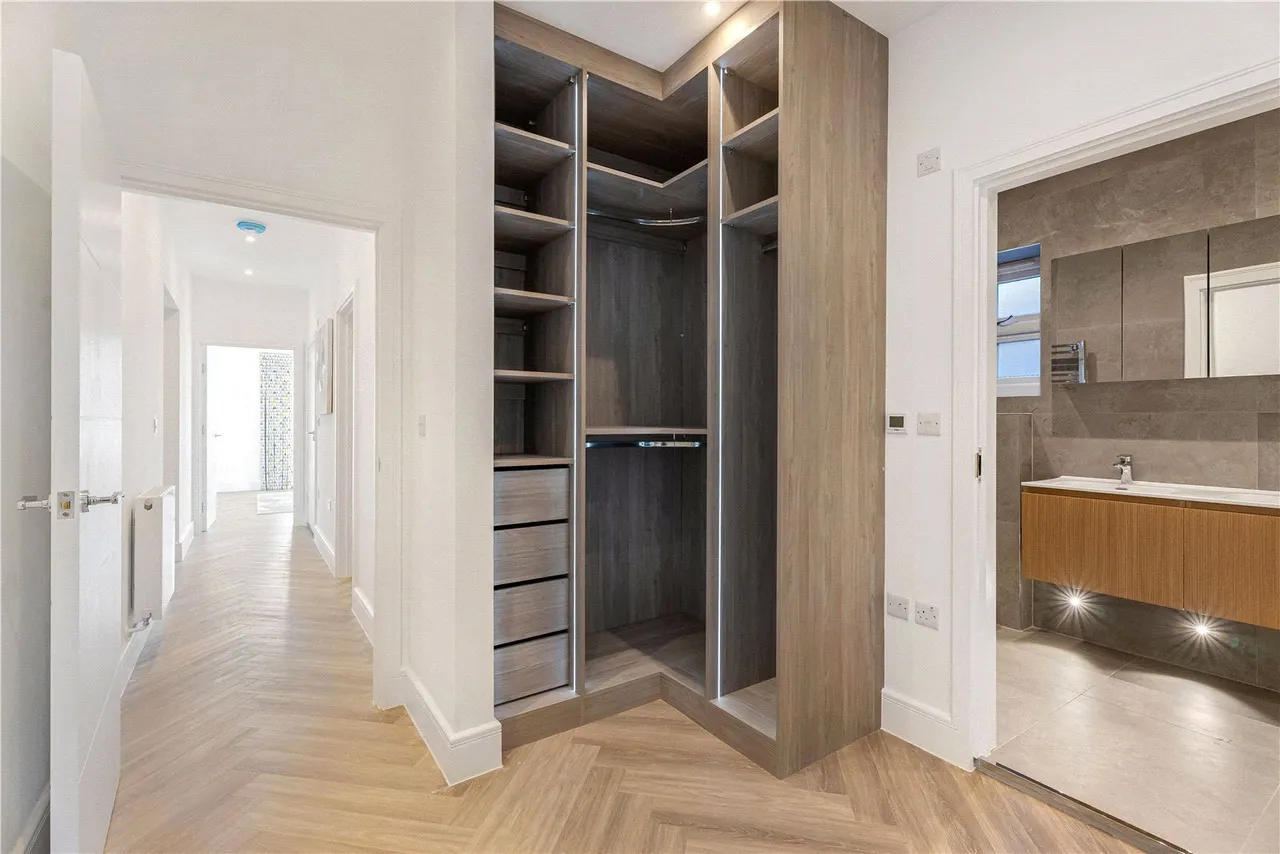 Chase Side, Southgate, London, N14 4PR, photo 14