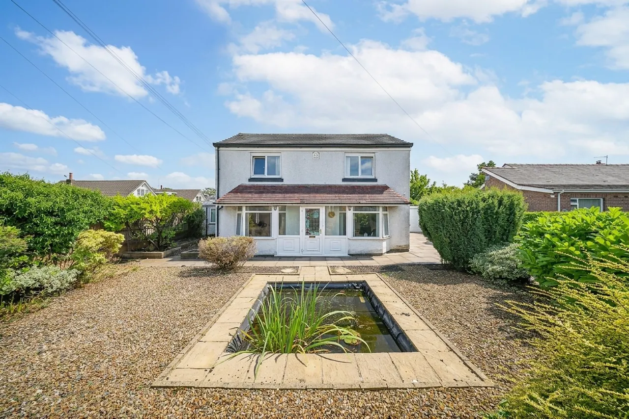 Black Moss Lane, Aughton, L39, photo 5