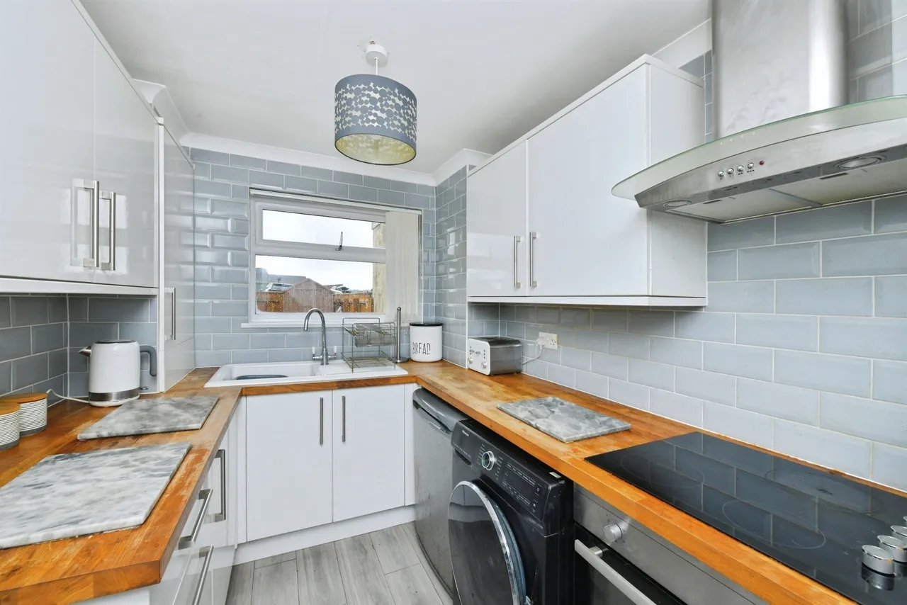 Northampton Close, Plymouth, PL5, photo 3