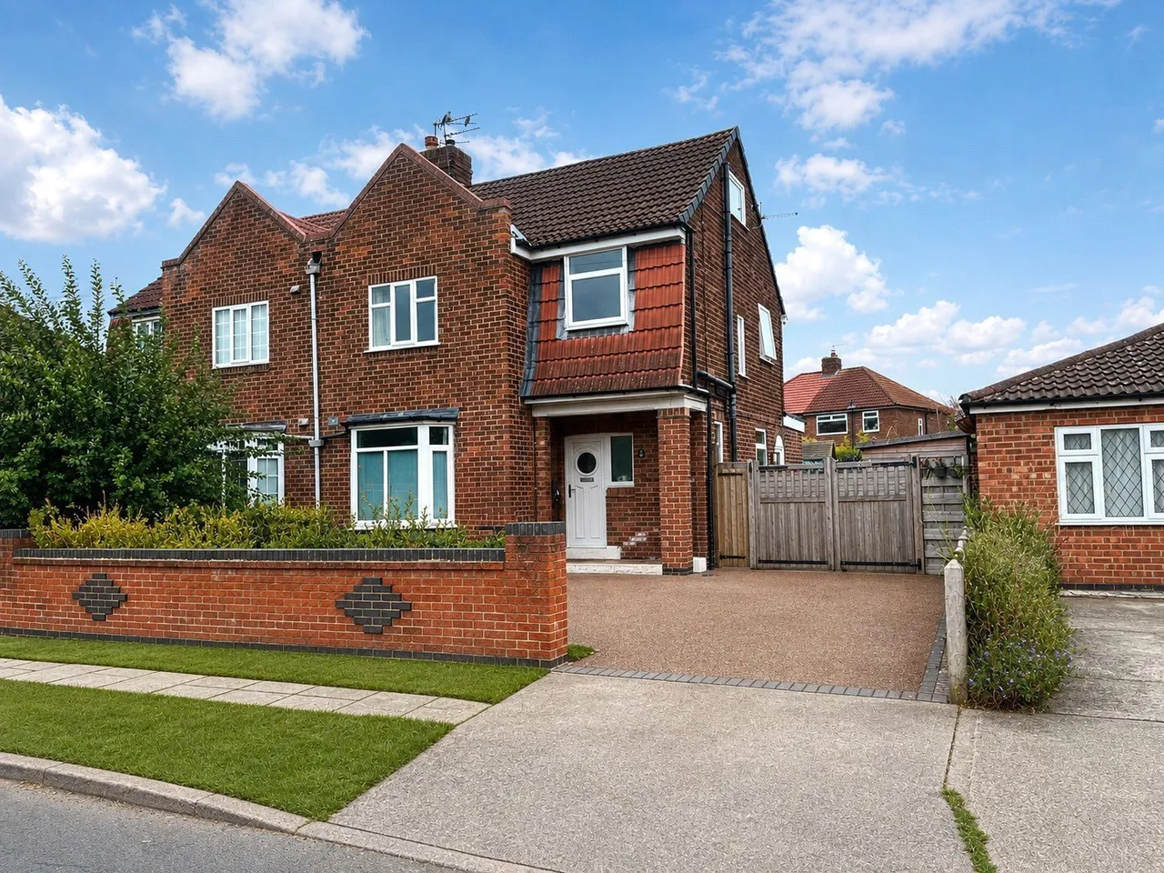 4 bed house for sale — Monkton Road, York, North Yorkshire, YO31