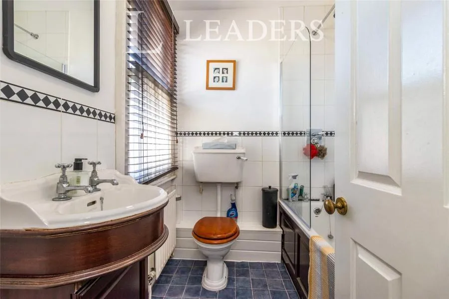 Church Road, Epsom, KT17, photo 8