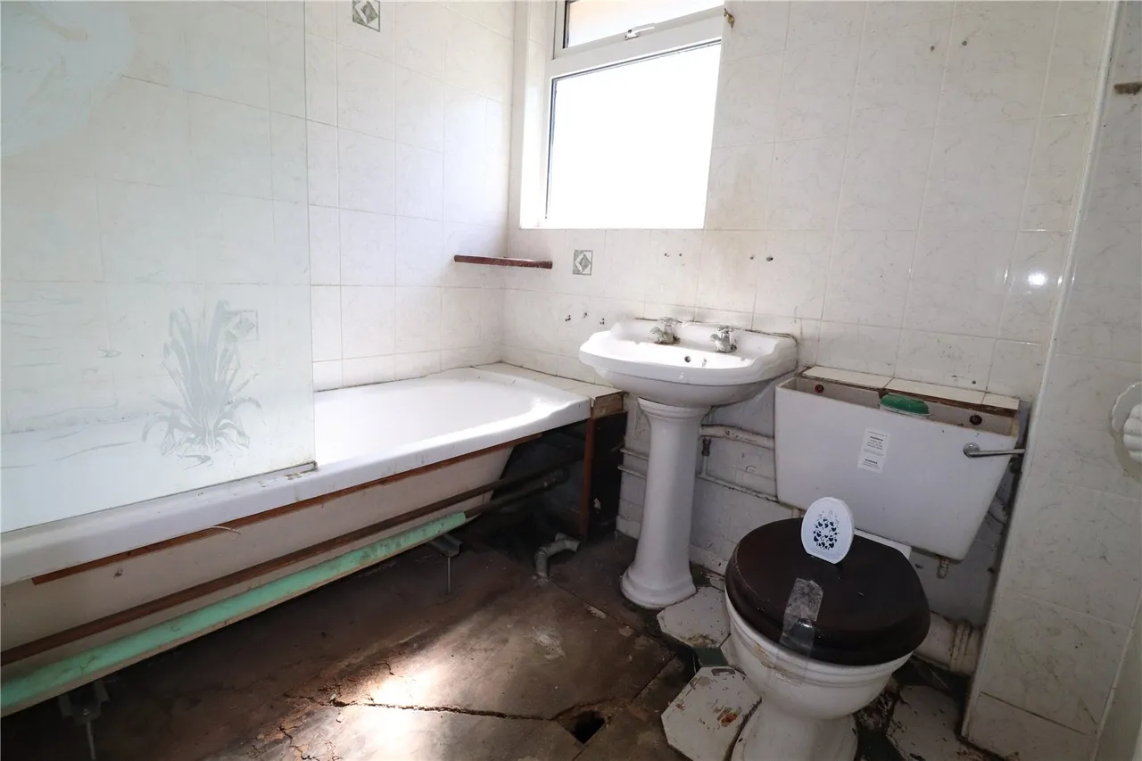 Church Road, Greenhithe, DA9, photo 11