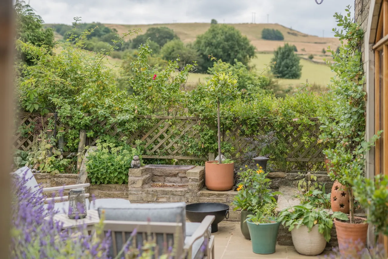 Barnside Lane, Hepworth, photo 42