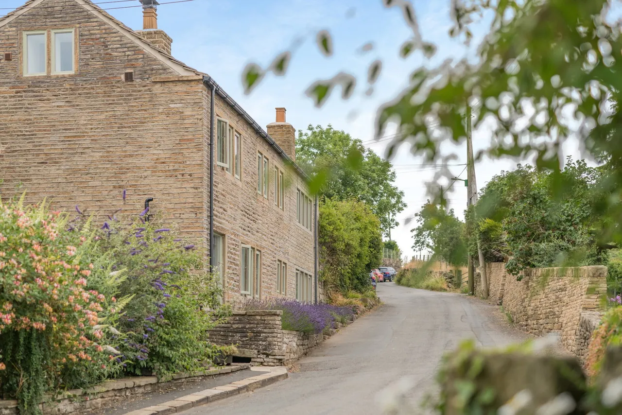 Barnside Lane, Hepworth, photo 37
