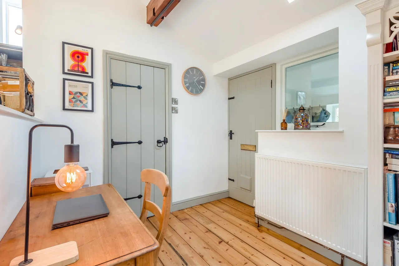 Barnside Lane, Hepworth, photo 6