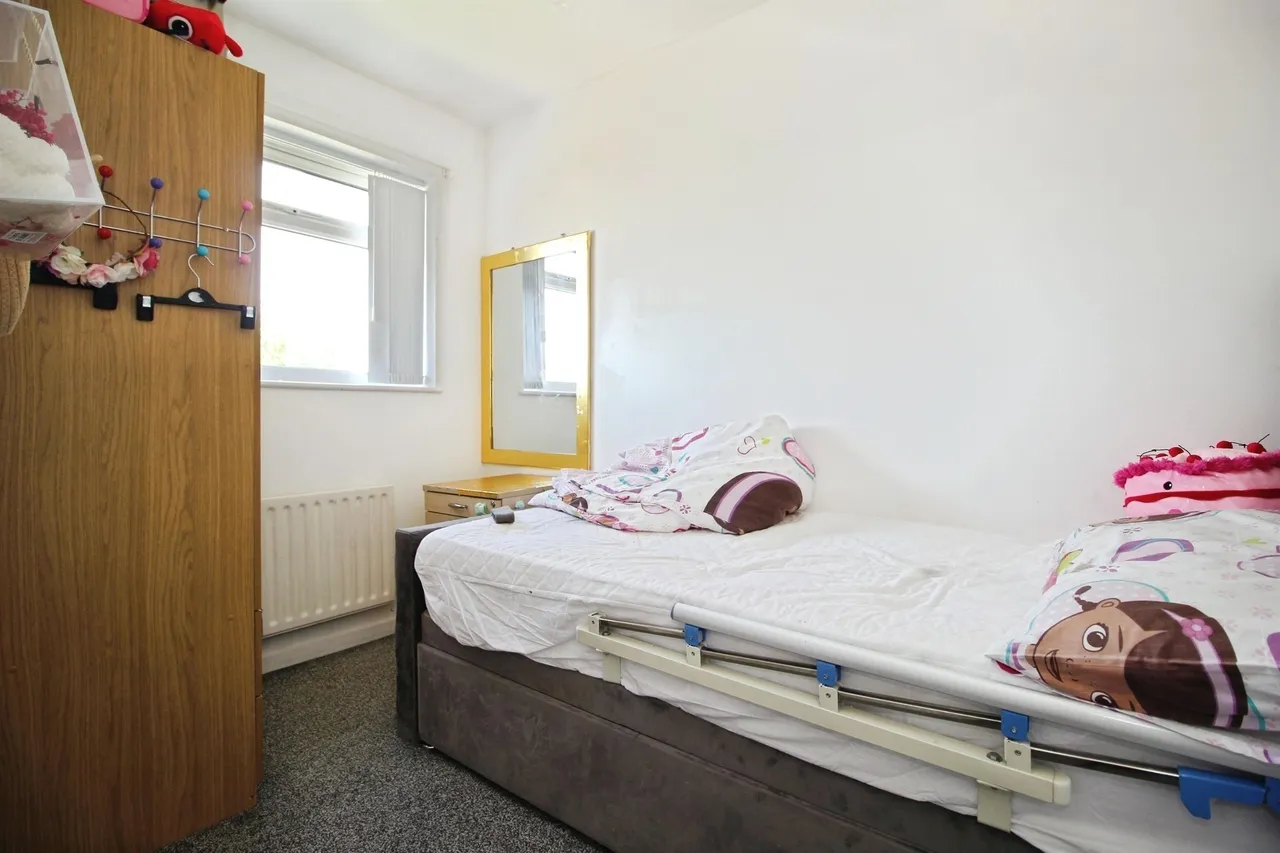 Livinia Grove, Leeds, LS7, photo 7