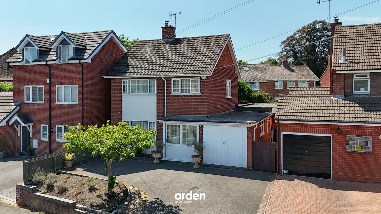 4 bed house for sale, Willow Road, Bromsgrove, B61
