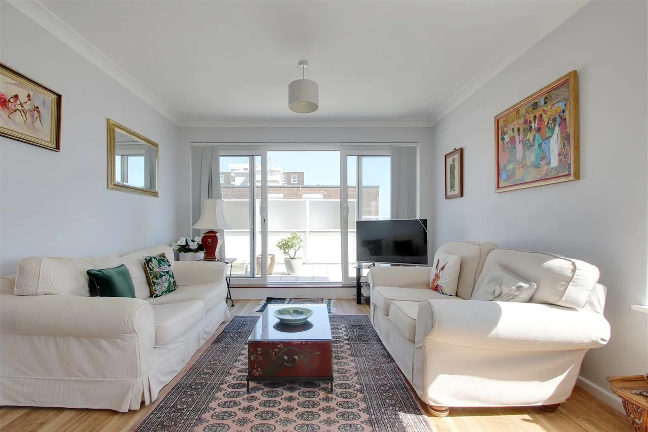 West Parade, Worthing, photo 4
