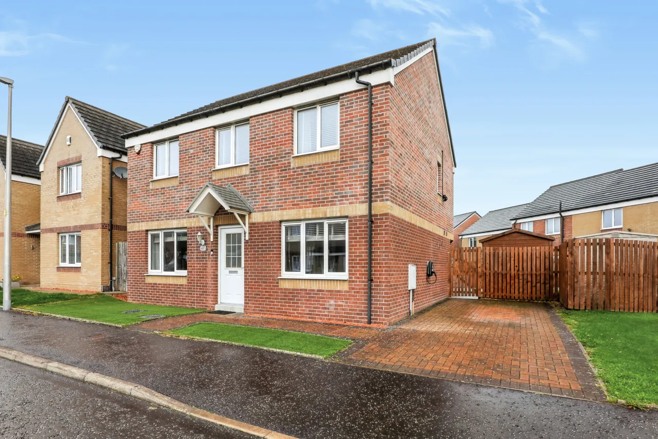 4 bed house for sale — Barmore Crescent, Bishopton