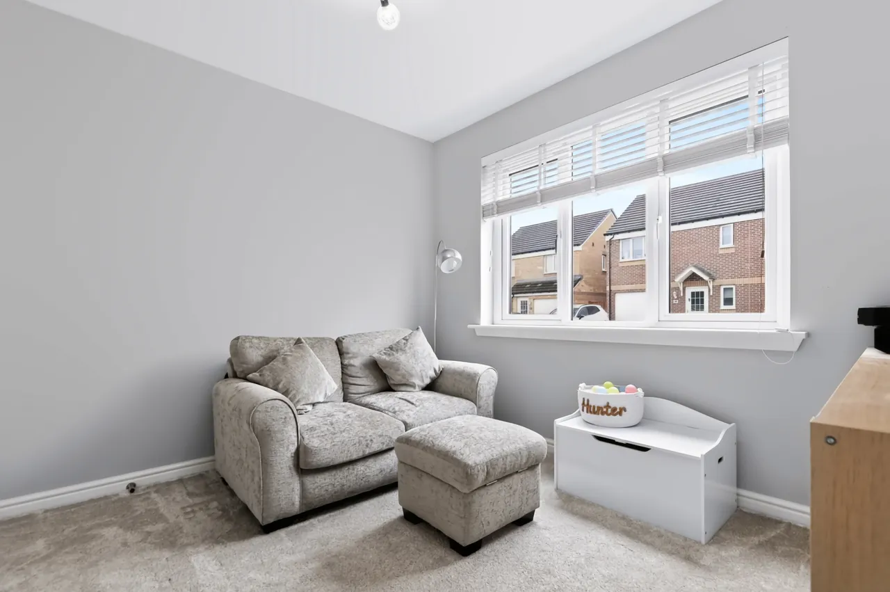 Barmore Crescent, Bishopton, photo 6