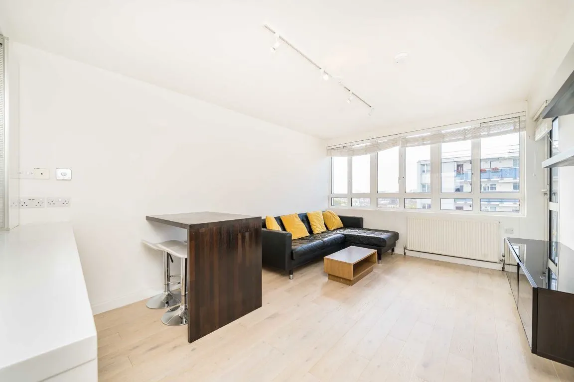 Tompion Street, EC1V, photo 4