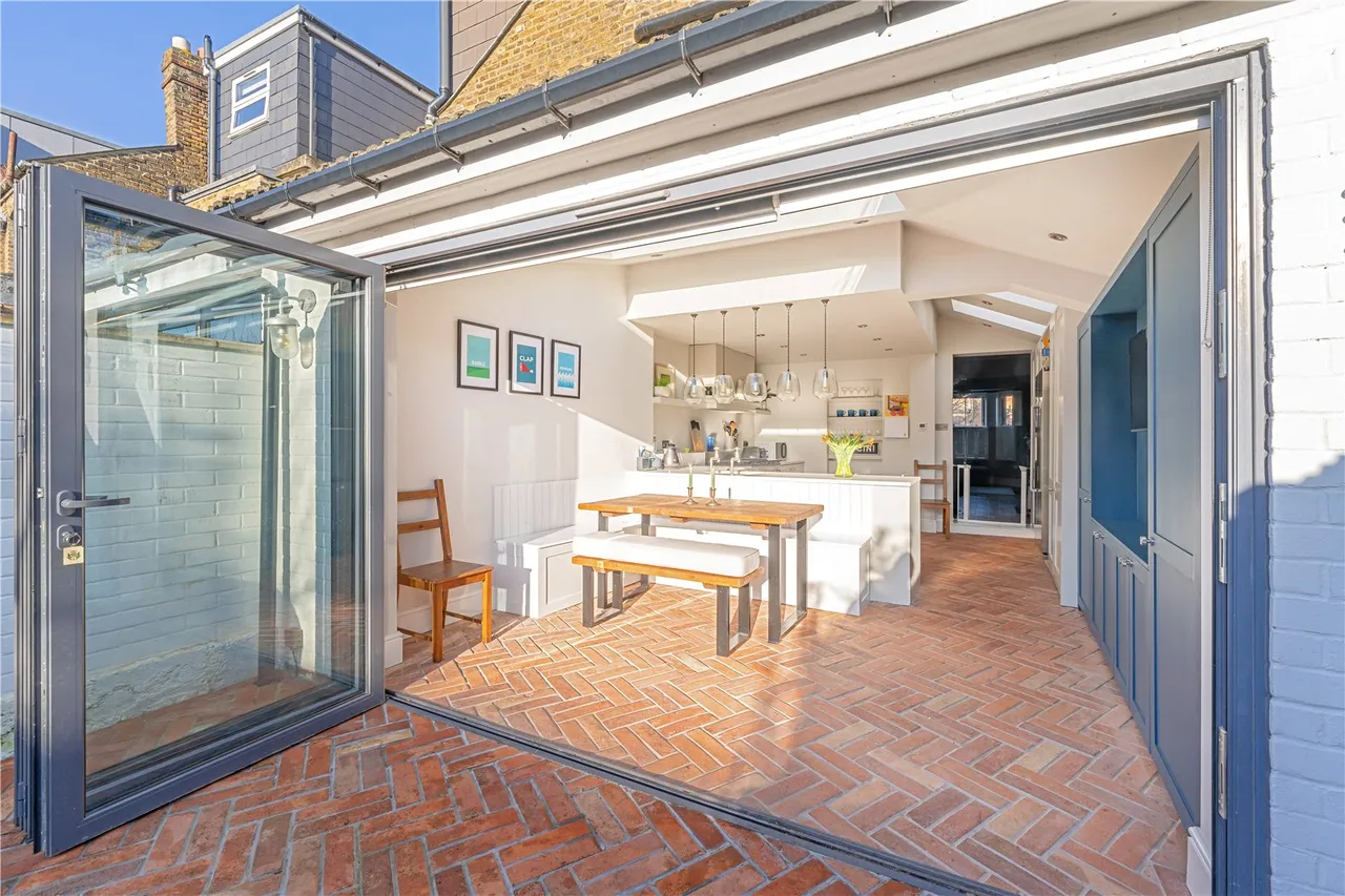 Gravel Road, Twickenham, TW2 6RH, photo 7