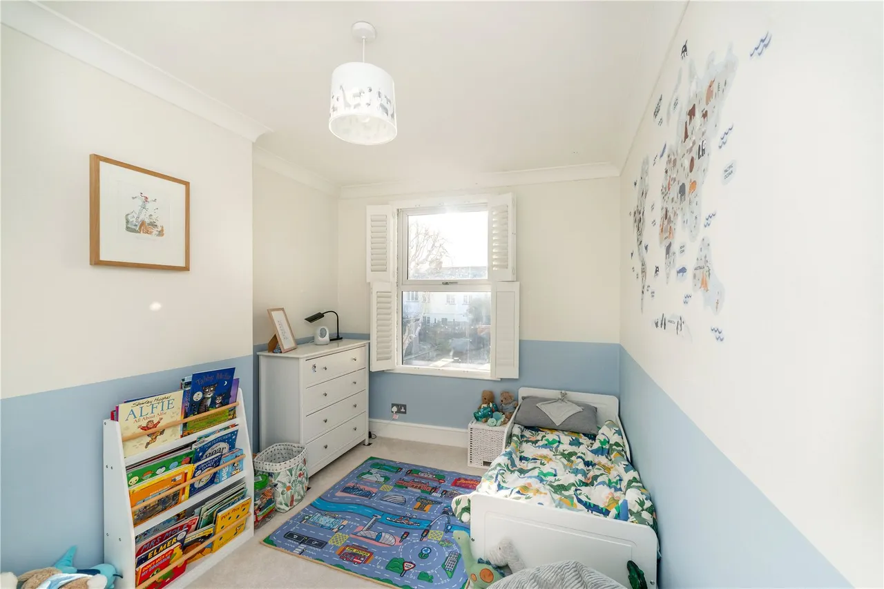 Gravel Road, Twickenham, TW2 6RH, photo 13