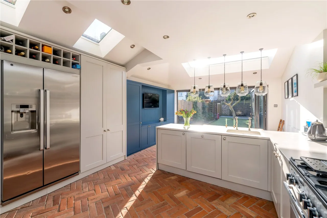 Gravel Road, Twickenham, TW2 6RH, photo 6