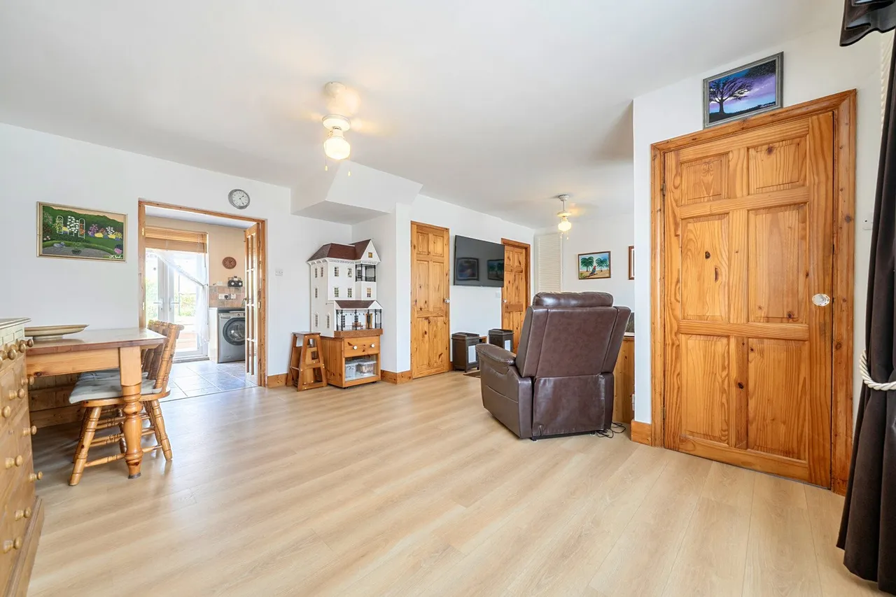 Wainscott Road, Rochester, ME2, photo 12