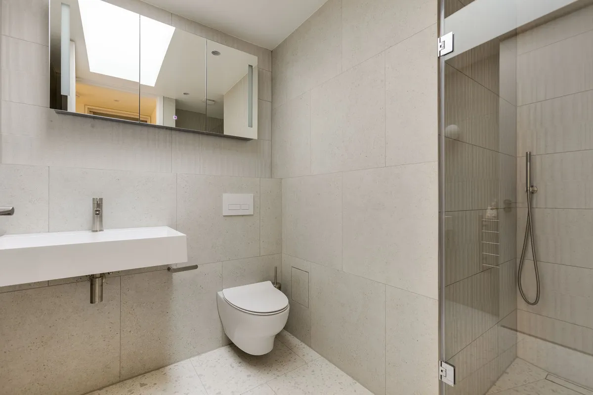 Sutherland Grove, London, SW18, photo 11