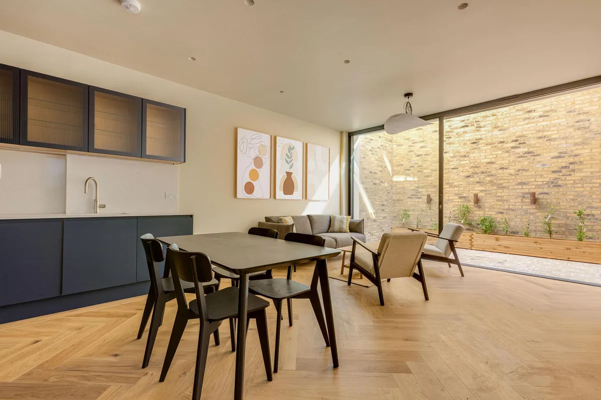 Sutherland Grove, London, SW18, photo 4