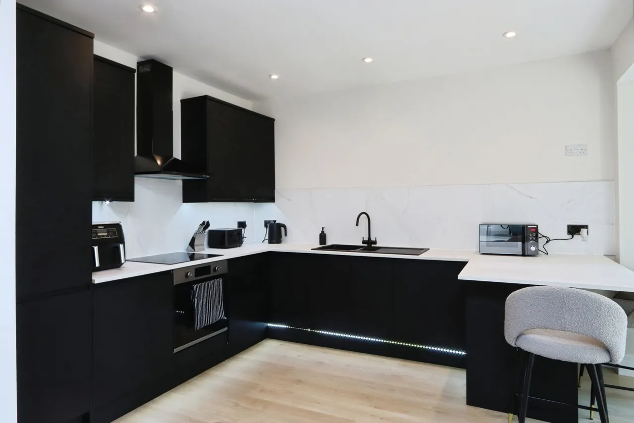 Hollybank Road, Sheffield, South Yorkshire, S12, photo 16