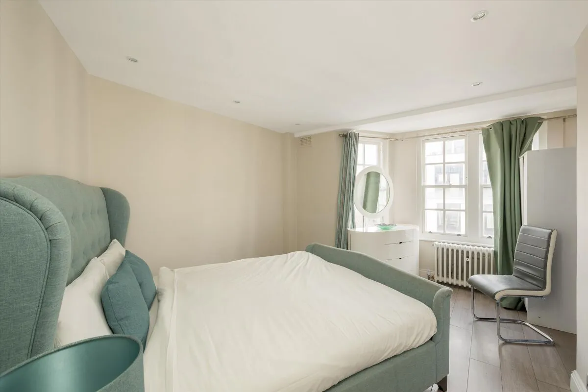 Edgware Road, London, W2, photo 20