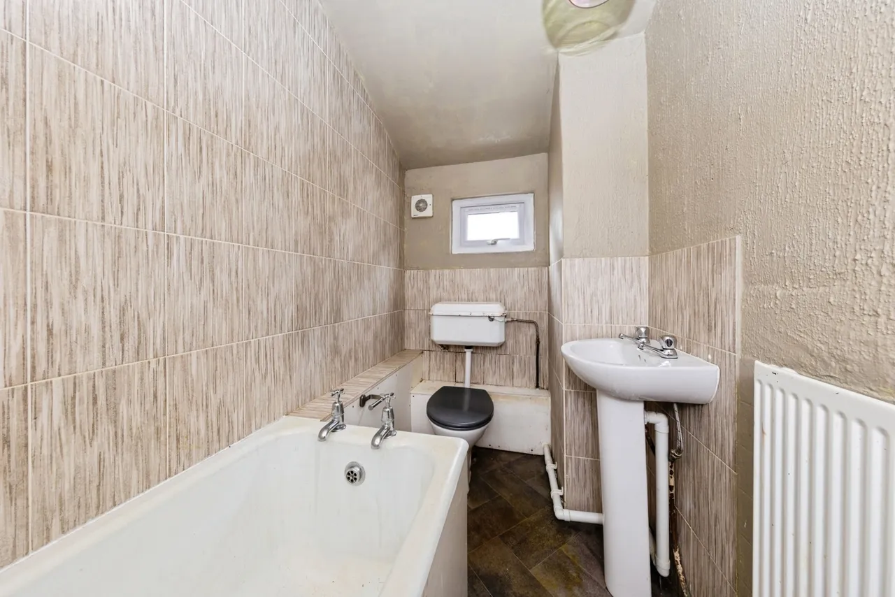 Gwendraeth Town, Kidwelly, SA17, photo 5