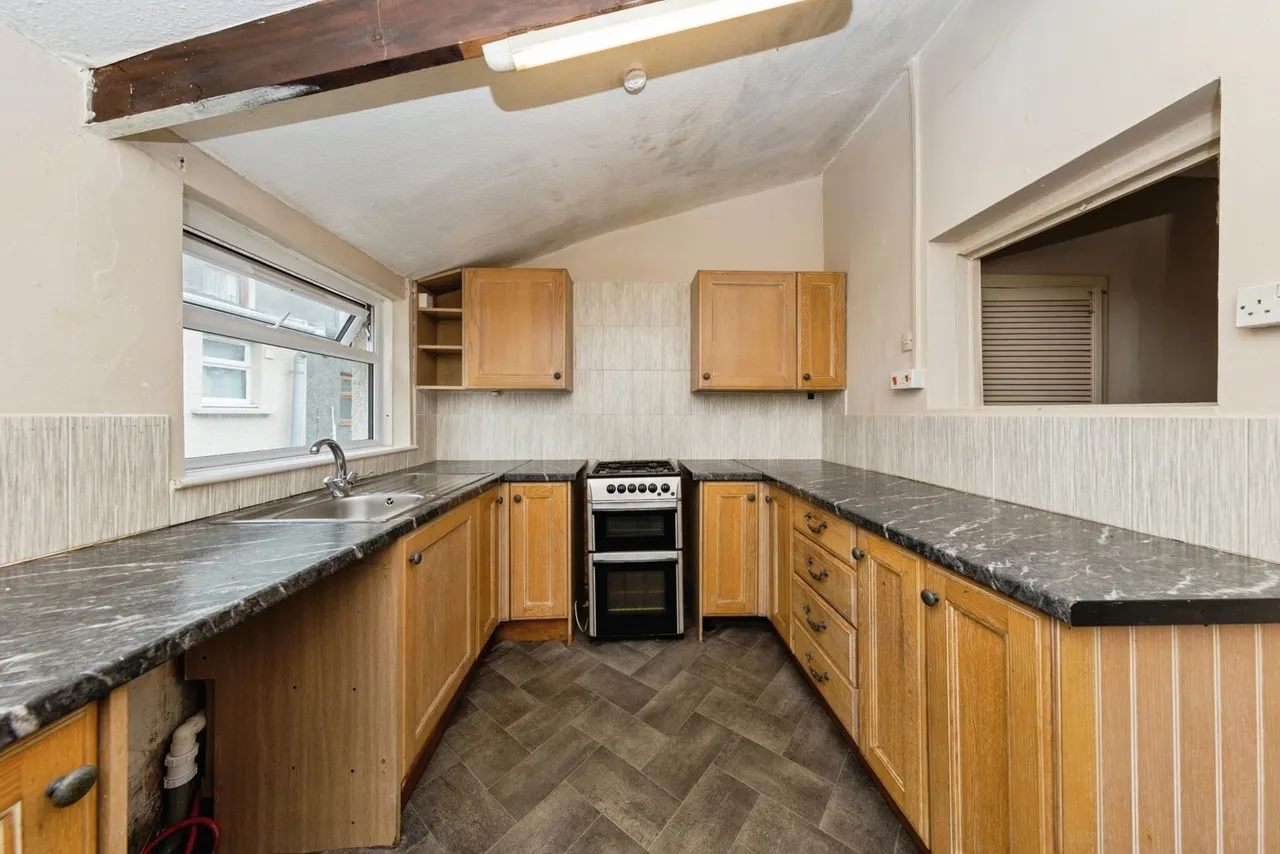 Gwendraeth Town, Kidwelly, SA17, photo 3