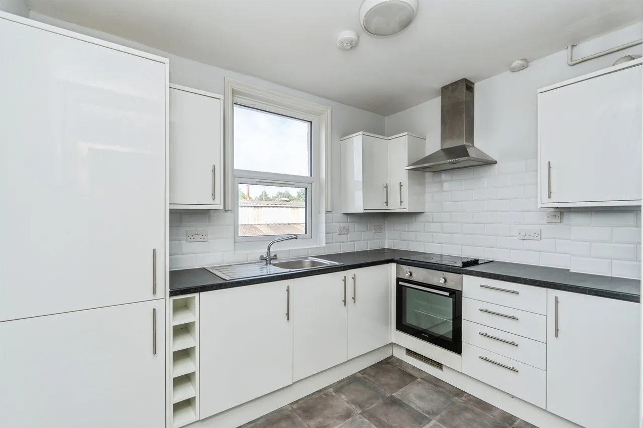 Station Road North, Totton, Southampton, photo 2