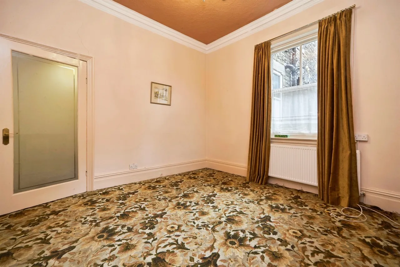 Rodley Lane, Rodley, LS13, photo 12