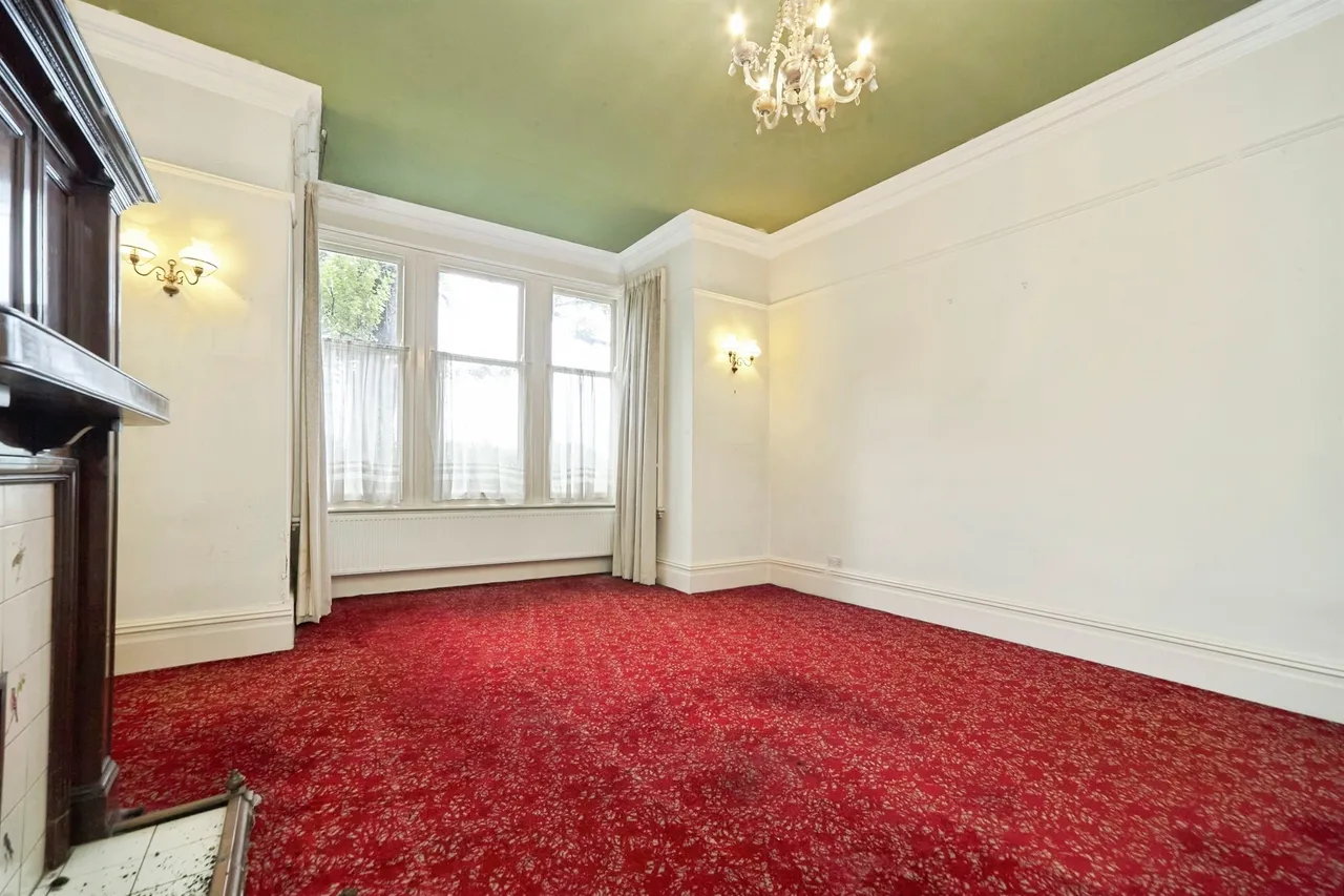 Rodley Lane, Rodley, LS13, photo 14