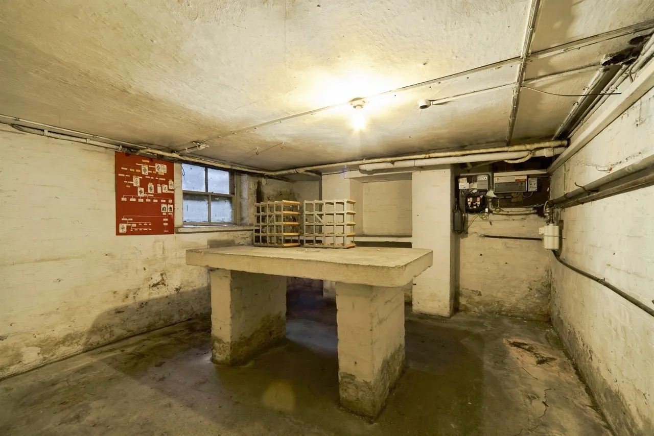 Rodley Lane, Rodley, LS13, photo 13