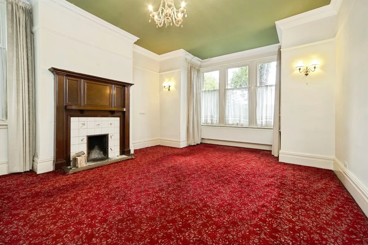 Rodley Lane, Rodley, LS13, photo 4