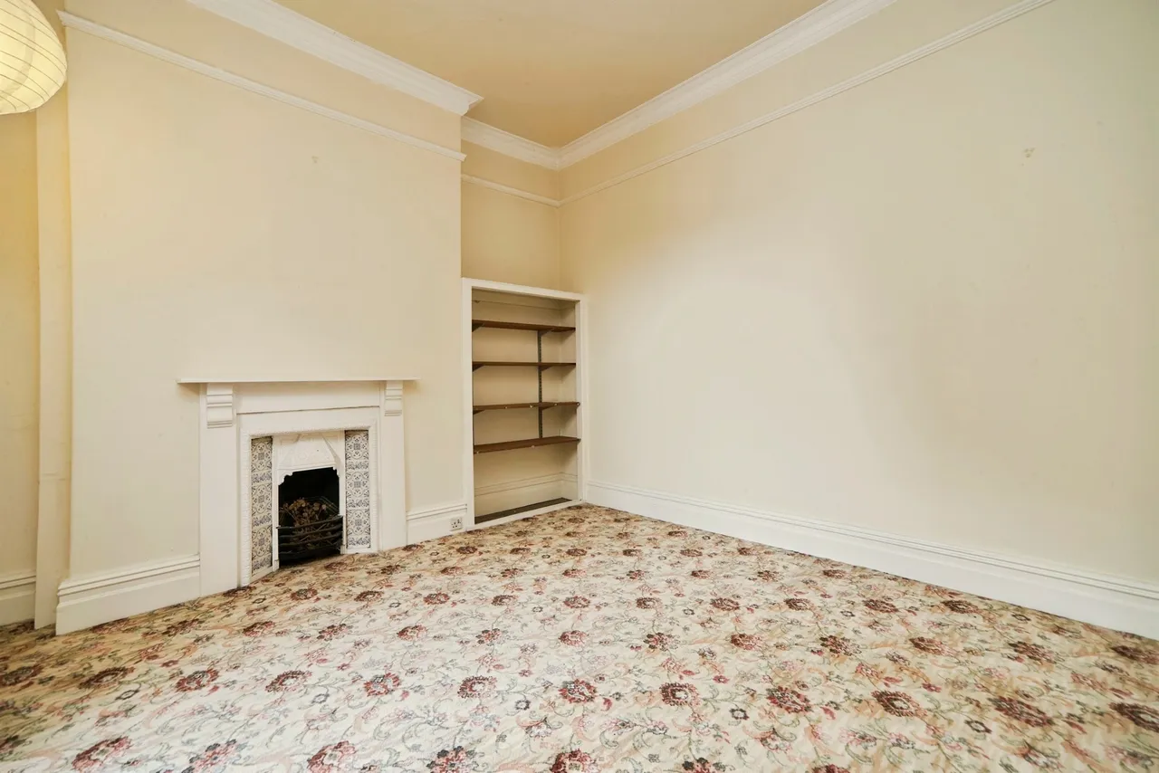 Rodley Lane, Rodley, LS13, photo 17