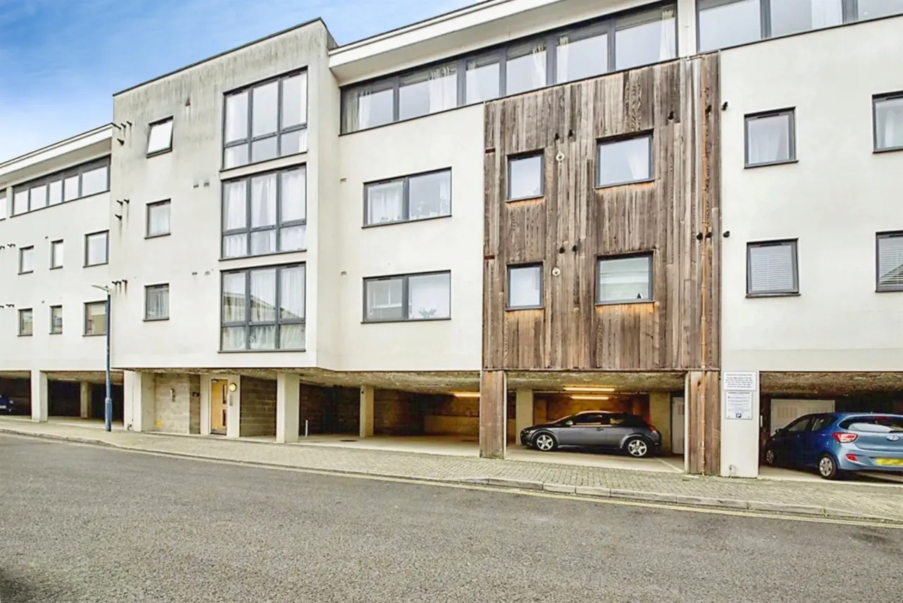 2 bed flat for sale, Clifford Way, Maidstone, ME16