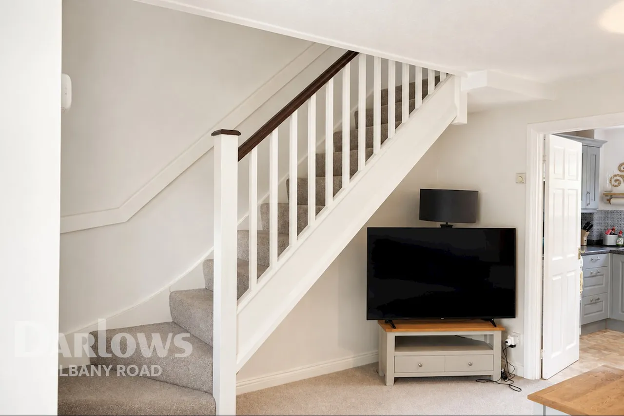 Mathias Close, Cardiff, photo 6